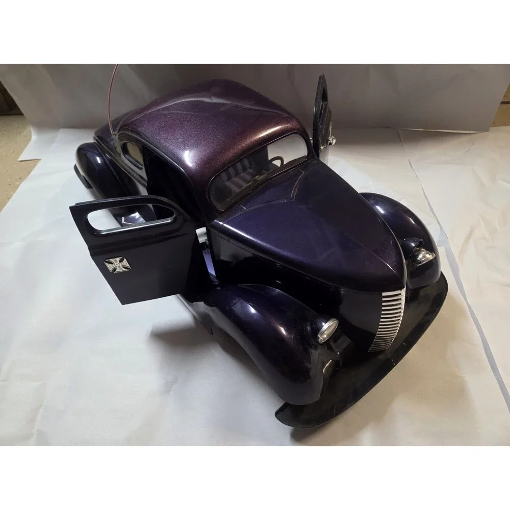 Jesse James WCC 1/6 1936 Ford Coupe R/C, Purple & Black, Untested, No Control